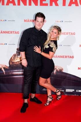Chris Tall mit Freundin Sabrina Fischer bei der Premiere - Männertag - am 06.09.2016 in Köln. Premiere - Männertag - in Köln