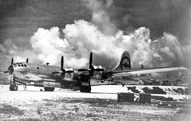 Enola Gay Boeing B-29 on 6 August 1945, during the final stages of World War II, became the first aircraft to drop an atomic bomb. The bomb, code-named Little Boy , was targeted at the city of Hiroshima, Japan WHA  !ACHTUNG AUFNAHMEDATUM GESCHÄTZT! Copyright: WHA UnitedArchivesWHA_059_0760