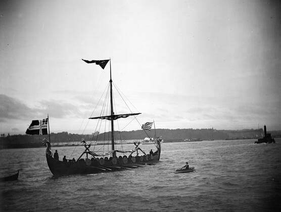 Photograph of a reconstructed Viking ship sailing in the Copenhagen harbour. Dated 1933 WHA  !ACHTUNG AUFNAHMEDATUM GESCHÄTZT! Copyright: WHA UnitedArchivesWHA_059_0954