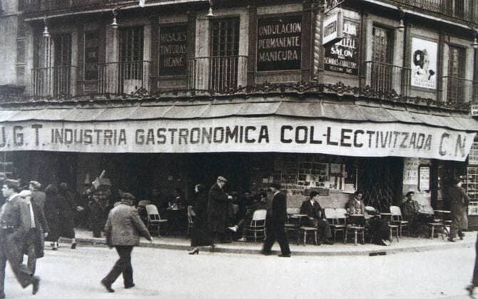 Collective food and general store in Barcelona owned by the CNT-FAI during the Spanish civil war WHA  !ACHTUNG AUFNAHMEDATUM GESCHÄTZT! Copyright: WHA UnitedArchivesWHA_064_0300