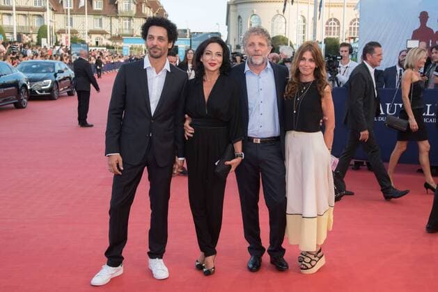 Festival du Cinema Americain in Deauville - Imperium Filmpremiere 211257 Arnal-Bar Starface 2016-09-09 Deauville France Remise du prix du NOUVEL HOLLYWOOD au comédien Daniel Radcliffe & Avant-première du film IMPERIUM. 42e Festival du cinema americain de Deauville. StoÂ©phane Guillon et sa femme Muriel Cousin. Sandra Zeitoun & Tomer Sisley. Guillon, Stéphane; Sisley, Tomer; Cousin, Muriel; Zeitoun, Sandra  Copyright: xArnal-Barx STAR_211257_006