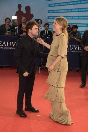 Festival du Cinema Americain in Deauville - Clemence Poesy schwanger auf dem roten Teppich 211257 Arnal-Bar Starface 2016-09-09 Deauville France Remise du prix du NOUVEL HOLLYWOOD au comédien Daniel Radcliffe & Avant-première du film IMPERIUM. 42e Festival du cinema americain de Deauville. Clemence Poesy. Daniel Radcliffe. Radcliffe, Daniel; Poesy, Clémence  Copyright: xArnal-Barx STAR_211257_058