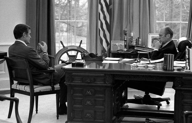 Photograph of President Gerald Ford (1913-2006) with CIA Director-designate, George Herbert Walker Bush (1924-). Dated 1979 WHA  !ACHTUNG AUFNAHMEDATUM GESCHÄTZT! Copyright: WHA UnitedArchivesWHA_068_0525