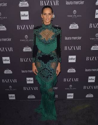 Harpers Bazaar Icons Event in New York Alessandra Ambrosio arrives on the red carpet at Harper s BAZAAR celebrates ICONS by Carine Roitfeld at The Plaza Hotel presented by Infor, Laura Mercier and Stella Artois on September 9, 2016 in New York City.  NYP20160909335 ANDREAxHANKS