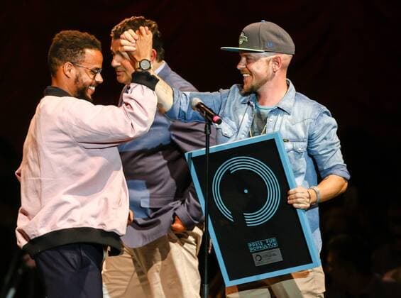 Tempodrom Berlin, Konzert von Beginner Beginner, Jan Delay Preisträger Lieblingsvideo Beginner feat. Gzuz & Gentleman - Ahnma Preis Für Popkultur 2016