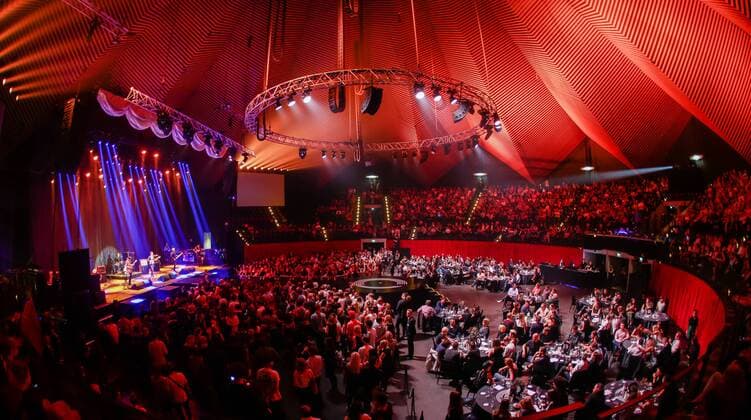 Tempodrom Berlin, Konzert von Isolation Berlin Isolation Berlin, Tobias Bamborschke Preis Für Popkultur 2016