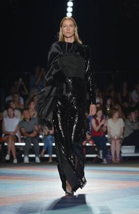 A model walks on the runway at the Christian Siriano show during New York Fashion Week: At Artbeam in New York City on September 10, 2016.  NYP201610010021 ANDREAxHANKS