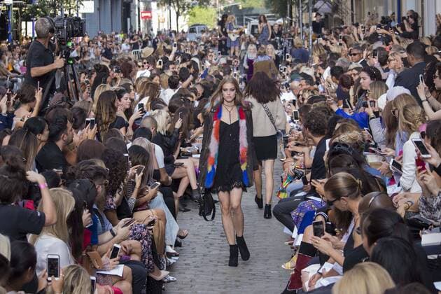 New York Fashion Week - Rebecca Minkoff Modenschau auf der Straße September 10, 2016 - New York, New York, U.S. - Rebecca Minkoff fashion show in New York, Sep. 10, 2016. New York U.S. - ZUMAm57_
