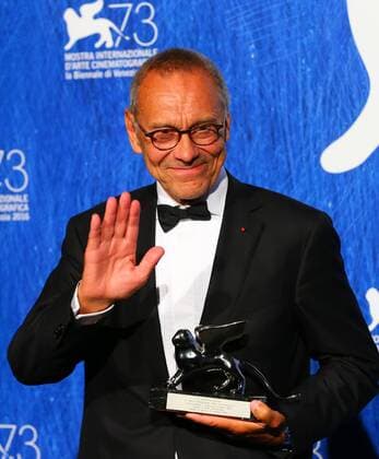 VENICE, Sept. 10, 2016 -- Director Andrei Konchalovsky poses with Silver Lion for Best Director for his movie Paradise during the award winners photocall of the 73rd Venice Film Festival in Venice, Italy, on Sept. 10, 2016. )(axy) ITALY-VENICE-73RD FILM FESTIVAL-AWARD GongxBing 
