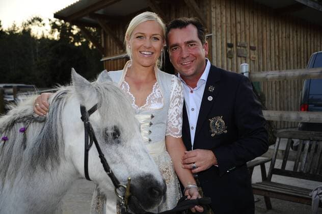 Andrea Mühlbauer mit Freund Falk Raudies Tabaluga Golf Cup Charitygolf Abendgala Stall Greinwaldhof Tutzing 10. September 2016