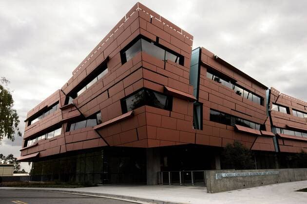 Architektur von Thom Mayne Feb 17, 2009 - Pasadena, California, USA - The newly built Cahill Center for Astronomy and Astrophysics at the California Institute of Technology. Designed by architect Thom Mayne, founder of the Santa Monica firm Morphosis. - ZUMAa01_