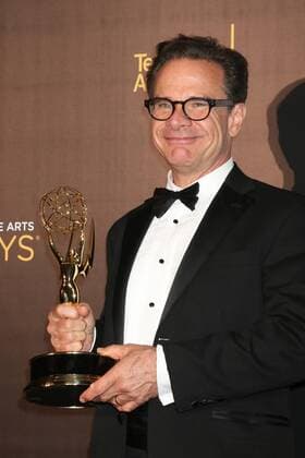 LOS ANGELES - SEP 11: Peter Scolari at the 2016 Primetime Creative Emmy Awards - Day 2 - Press Room at the Microsoft Theater on September 11, 2016 in Los Angeles, CA  Copyright: xKathyxHutchinsx