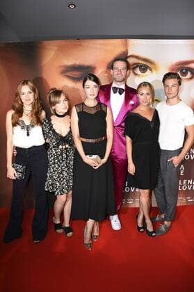 Emilia Schüle, Kyra Sophia Kahre, Anna Bederke, Georg Böhm, Sina Tkotsch und Jannik Schümann bei der Premiere des Kinofilms LenaLove im Mathäser Filmpalast. München, 12.09.2016 Foto:xP.xSchönbergerx xFuturexImage