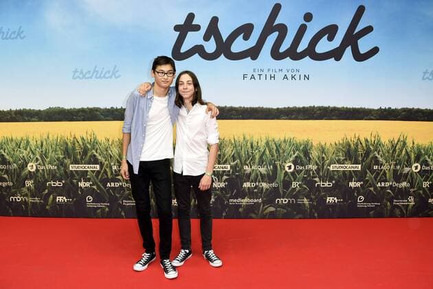 Anand Batbileg und Tristan Göbel bei der Filmpremiere Tschick im Kino International. Berlin, 12.09.2016 Foto:xFredericx xFuturexImage