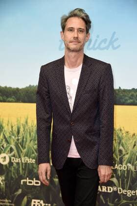 Dirk von Lowtzow bei der Filmpremiere Tschick im Kino International. Berlin, 12.09.2016 Foto:xFredericx xFuturexImage