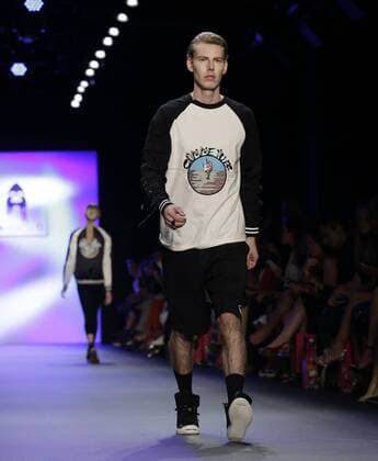 A model walks on the runway at the Comme Tu Es fashion show during New York Fashion Week: The Shows at The Dock, Skylight at Moynihan Station in New York City on September 13, 2016.  NYP20160913505 JOHNxANGELILLO
