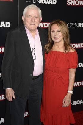 Phil Donahue und Marlo Thomas bei der Premiere des Kinofilms Snowden im AMC Loews Lincoln Square. New York, 13.09.2016 Foto:xD.xVanxTinex xFuturexImage