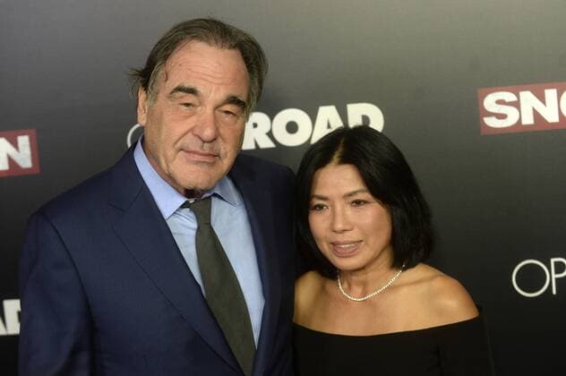 Oliver Stone mit Gattin Sun-jung Jung bei der Premiere des Kinofilms Snowden im AMC Loews Lincoln Square. New York, 13.09.2016 Foto:xD.xVanxTinex xFuturexImage