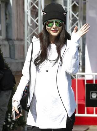 Chinese actress Fan Bingbing arrives to San Sebastian, Spain, to attend the 64th edition of the San Sebastian International Film Festival in which her film I am not Madame Bobary will be competing in the official section on 15 September 2016. The 64th edition of the San Sebastian International Film Festival will be held from 16 to 24 September 2016. SAN SEBASTIAN INTERNATIONAL FILM FESTIVAL !ACHTUNG: NUR REDAKTIONELLE NUTZUNG!  20160915-636095482140382193