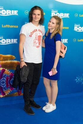 Tilman Poerzgen und Lina Larissa Strahl - Deutschlandpremiere von FINDET DORIE im Zoo Palast in Berlin am 15.09.2016. Deutschlandpremiere FINDET DORIE