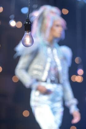 New York Fashion Week - Marc Jacobs Modenschau A model walks on the runway at the Marc Jacobs show during New York Fashion Week: at The Hammerstein Ballroom in New York City on September 15, 2016.  NYP201609150203 ANDREAxHANKS