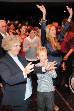 Gala der Familiale 2016 Esther Schweins, Schirmherrin der Lebenshilfe, feiert Preisverleihung der 1.ten Familiale 2016, Abschlussgala des Filmwettbewerbes der Lebenshilfe unter dem Motto; Drehen sie ihr eigenes Ding; im Kosmos in Berlin am 15.09.2016