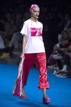 Madrid Fashion Week - Agatha Ruiz de la Prada show Model bei der Agatha Ruiz de la Prada Fashion Show auf der Mercedes-Benz Fashion Week Madrid Spring Summer 2017. Madrid, 16.09.2016 Agatha Ruiz de la Prada Model  Foto:xDyDxFotografosx xFuturexImage