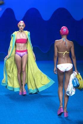 Madrid Fashion Week - Agatha Ruiz de la Prada show Models bei der Agatha Ruiz de la Prada Fashion Show auf der Mercedes-Benz Fashion Week Madrid Spring Summer 2017. Madrid, 16.09.2016 Agatha Ruiz de la Prada Models  Foto:xDyDxFotografosx xFuturexImage