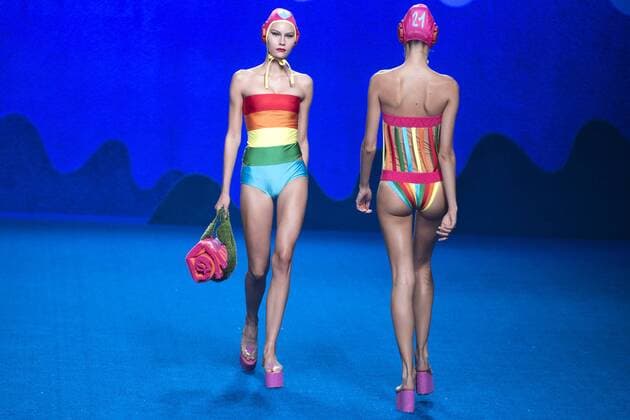 Madrid Fashion Week - Agatha Ruiz de la Prada show Models bei der Agatha Ruiz de la Prada Fashion Show auf der Mercedes-Benz Fashion Week Madrid Spring Summer 2017. Madrid, 16.09.2016 Agatha Ruiz de la Prada Models  Foto:xDyDxFotografosx xFuturexImage