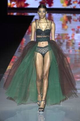 Model bei der Andres Sarda Fashion Show auf der Mercedes-Benz Fashion Week Madrid Spring Summer 2017. Madrid, 16.09.2016 Andres Sarda Model  Foto:xDyDxFotografosx xFuturexImage