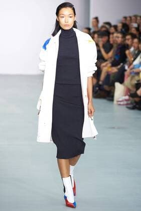 September 16, 2016 - London, England, United Kingdom - A model walks down the runway on the first day of London Fashion Week wearing Teatum Jones Spring Summer 17 collection on Sept 16th 2016. London United Kingdom  - ZUMAn230