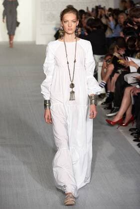 September 17, 2016 - London, United Kingdom - A model walks the runway at the DAKS designed by Filippo Scuffi show during London Fashion Week Spring Summer collections 2017 on September 16, 2016 in London, United Kingdom. London United Kingdom  - ZUMAn230