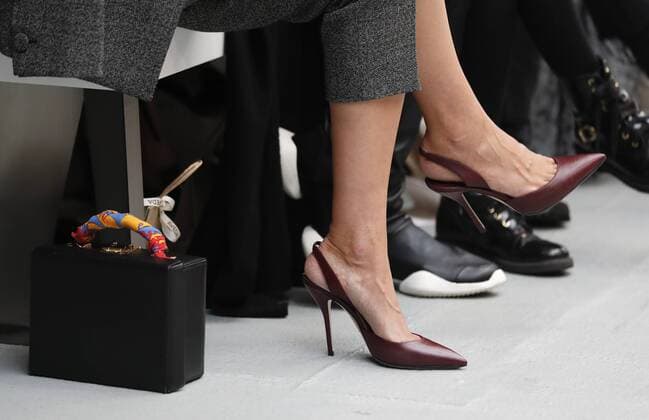 (160917) -- LONDON, Sept. 17, 2016 -- Photo taken on Sept. 17, 2016 shows details of the shoes of the guests at the Barbara Casasola show during London Fashion Week Spring Summer collections 2017 in London, Britain. ) (lrz) BRITAIN-LONDON-LONDON FASHION WEEK-BARBARA CASASOLA HanxYan 