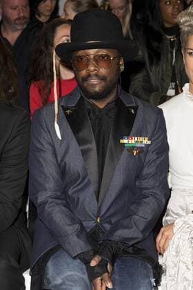 September 17, 2016 - London, London, UK - WILL.I.AM attends the GARETH PUGH Spring Summer 2017 show. Models, buyers, celebrities and the stylish descend upon London Fashion Week for the Spring Summer 2017 clothes collection shows. London, UK. London UK  - ZUMAl94_