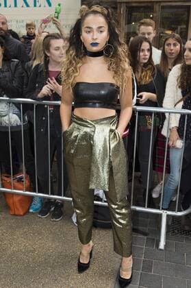 September 18, 2016 - London, London, UK - ELLE EYRE attends the TOP SHOP UNIQUE Spring Summer 2017 show. Models, buyers, celebrities and the stylish descend upon London Fashion Week for the Spring Summer 2017 clothes collection shows. London, UK. London UK  - ZUMAl94_
