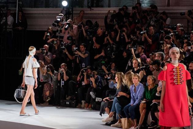 UK: Anya Hindmarsh The Anya Hindmarsh Spring Summer 2017 collection runway show during London Fashion Week in United Kingdom.  HughxPeterswald