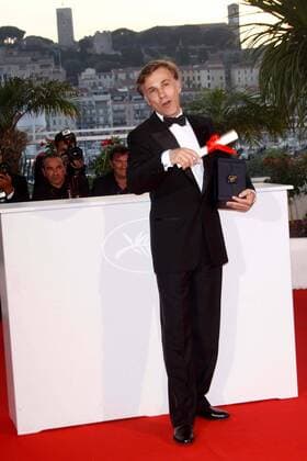 Best actor winner CHRISTOPH WALTZ poses at the winner s photocall on closing night of the 2009 Cannes Film Festival at Palais des Festivals Cannes, France on may 24th, 2008.Photo by Alec Michael-Globe Photos.K61883AM.K61883AM - ZUMAmm4_
