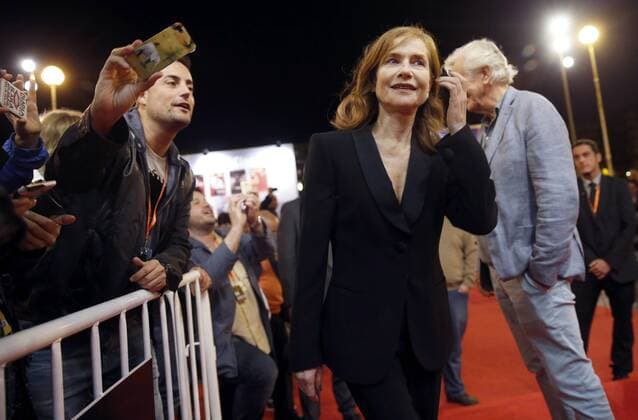 French actress Isabelle Huppert arrives at the presentation of the film Elle that participates at the section Perlas, during the 64th International Cinema Festival of San Sebastian at the Basque Country, Spain, 19 September 2016. INTERNATIONAL CINEMA FESTIVAL OF SAN SEBASTIAN CELEBRATES 64 EDITION !ACHTUNG: NUR REDAKTIONELLE NUTZUNG!  SSB001 20160920-636099299871212930