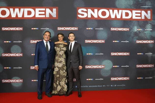 Oliver Stone, Shailene Woodley und Joseph Gordon-Levitt bei der Europapremiere des Kinofilms Snowden im Mathäser Filmpalast. München, 19.09.2016 Foto:xD.xBedrosianx xFuturexImage