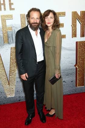 Peter Sarsgaard und seine Ehefrau Maggie Gyllenhaal bei der The Magnificent Seven Film Premiere am 19.09.2016 in New York City The Magnificent Seven Filmpremiere in New York, 2016 
