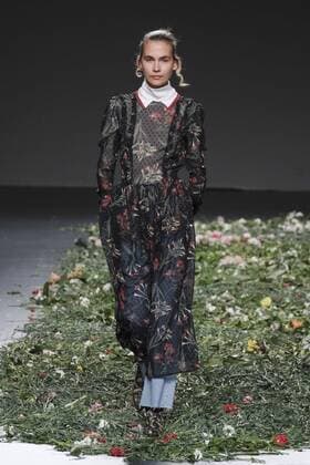 September 20, 2016 - Madrid, Madrid, Spain - A models walks during Elena Rial Fashion Show at Madrid EGO Fashion Week Spring Summer 2017 18 at Ifema, on September 20, 2016, in Madrid, Spain Madrid Spain  - ZUMAn230