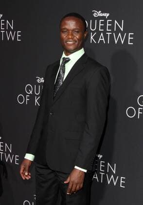 September 20, 2016 - Hollywood, CA, United States - 20 September 2016 - Hollywood, California - Robert Katende. Ã¢â‚¬Å Queen Of KatweÃ¢â‚¬Â Los Angeles Premiere held at the El Capitan Theater in Hollywood. Photo Credit: AdMedia Hollywood United States - ZUMAa123