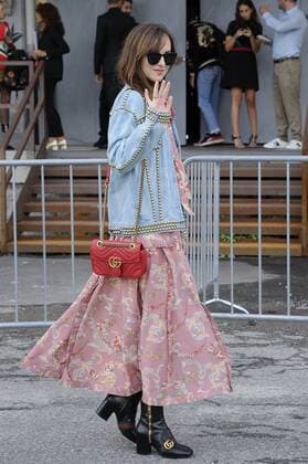 Milan Dakota Johnson at the exit of Gucci s fashion show  Copyright: xLivioxValeriox
