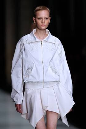 (160922) -- MILAN, Sept. 21, 2016 -- A model presents creations at Francesco Scognamiglio fashion show during women s Spring Summer 2017 collection as part of the Milan Fashion Week, in Milan, Italy, Sept. 21, 2016.)(zcc) ITALY-MILAN-FASHION WEEK JinxYu 