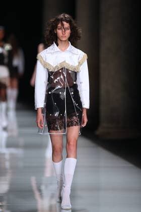 (160922) -- MILAN, Sept. 21, 2016 -- A model presents creations at Francesco Scognamiglio fashion show during women s Spring Summer 2017 collection as part of the Milan Fashion Week, in Milan, Italy, Sept. 21, 2016.)(zcc) ITALY-MILAN-FASHION WEEK JinxYu 