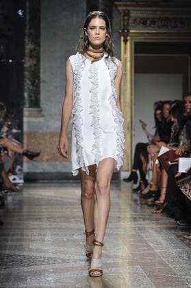 Milan, Fashion Week, Women Spring Summer 2017. Milano, Moda Donna, Primavera Estate 2017. Les Copains catwalk Pictured: model  Copyright: xRiccardoxGiordanoxSickix