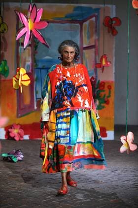 MILAN, Sept. 22, 2016 -- A model presents creations at Daniela Gregis fashion show as part of the women s Spring Summer 2017 Milan Fashion Week, in Milan, Italy, Sept. 22, 2016. )(zcc) ITALY-MILAN-FASHION WEEK-DANIELA GREGIS JinxYu 
