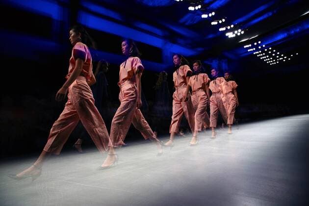 (160922) -- MILAN, Sept. 22, 2016 -- The multiple exposure photo shows models walking the runway during the Anteprima fashion show as part of Milan Fashion Week Spring Summer 2017 in Milan, Italy, on Sept. 22, 2016. ) ITALY-MILAN-FASHION WEEK-ANTEPRIMA JinxYu 