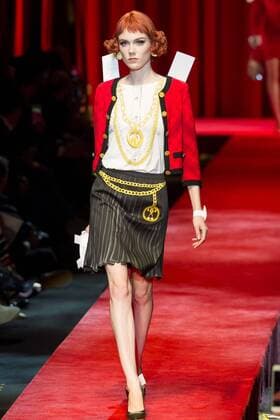Milan Fashion Week, Women Spring Summer 2017 Milano Moda donna Primavera Estate 2017 - Modenschau Moschino Pictured: Moschino  Copyright: xGREGOx