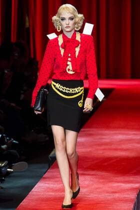 Milan Fashion Week, Women Spring Summer 2017 Milano Moda donna Primavera Estate 2017 - Modenschau Moschino Pictured: Moschino  Copyright: xGREGOx